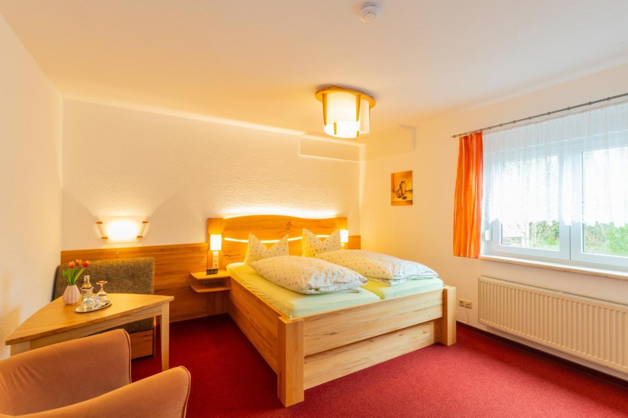 Rennsteighotel Gruener Baum Schmiedefeld am Rennsteig Dış mekan fotoğraf